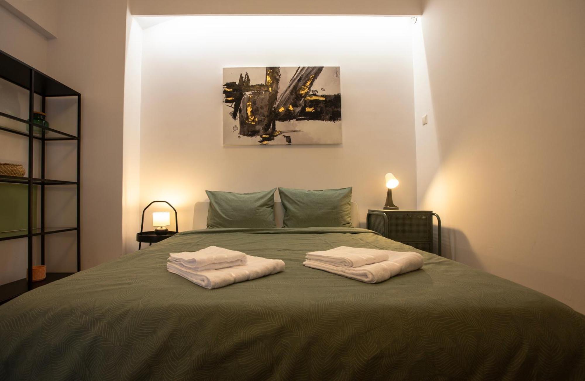 Ultracentral Hong Kong 3 Bdrm Apartment Bucareste Exterior foto
